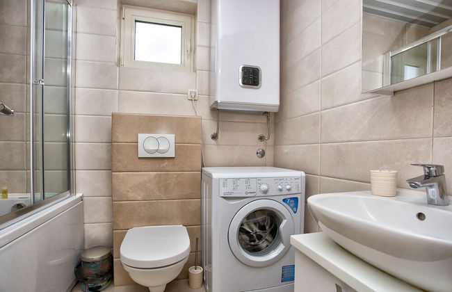 Lux Apartment Goodness - Photo 44