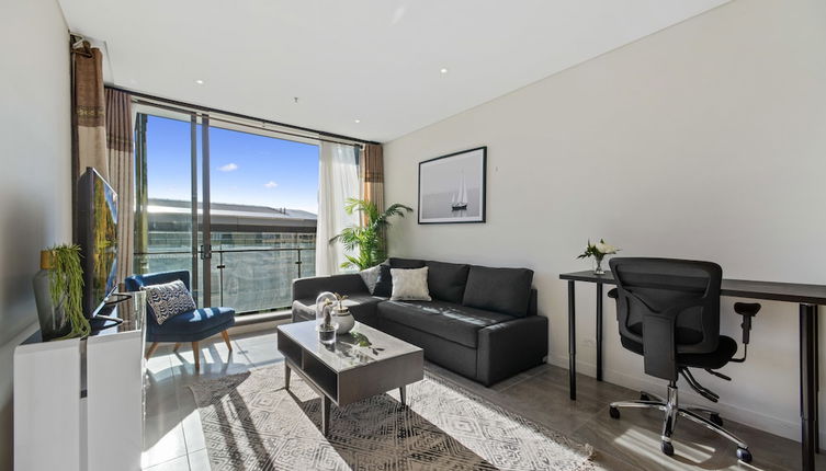 Photo 1 - Full Darling Harbour View Luxury 2 Bedroom Apartment