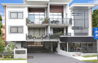 Foto 1 - Back of the Block Bulimba