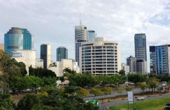Point Residences - Photo 11