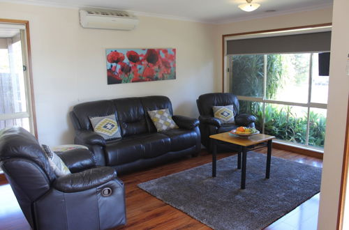 Photo 9 - Australian Home Away at East Doncaster Andersons Creek 1