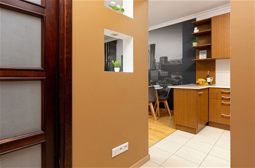 Photo 12 - Apartment Gieldowa Warsaw by Renters