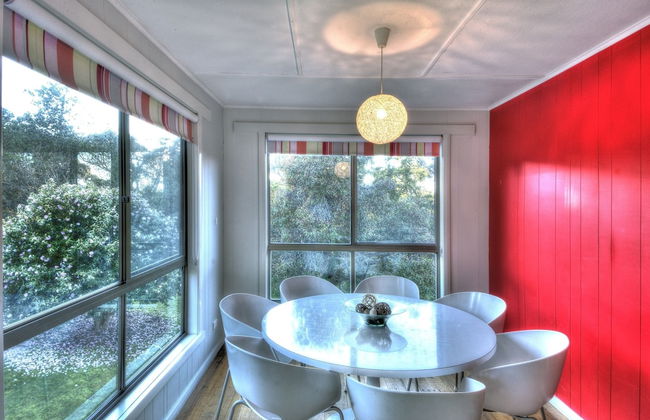 Cove Beach Apartment 2 - Photo 3
