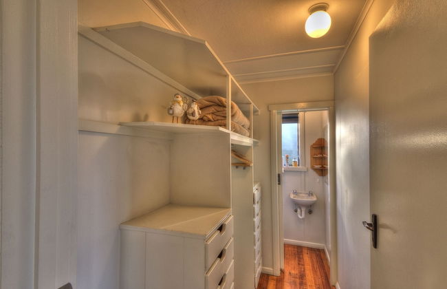 Cove Beach Apartment 2 - Photo 7