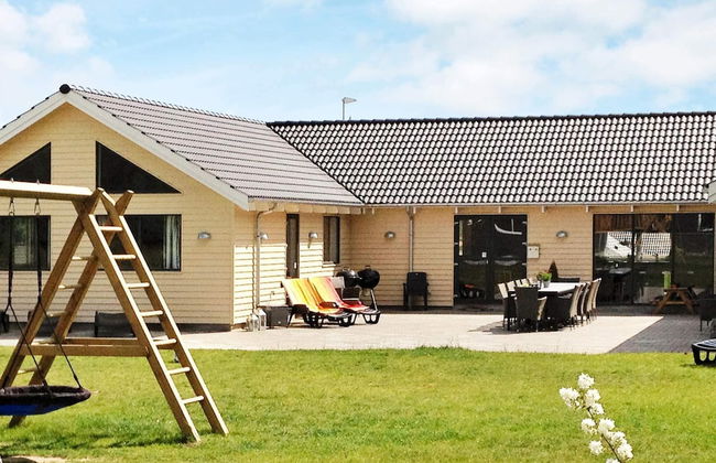 Spacious Holiday Home in Glesborg near Ocean - Foto 1