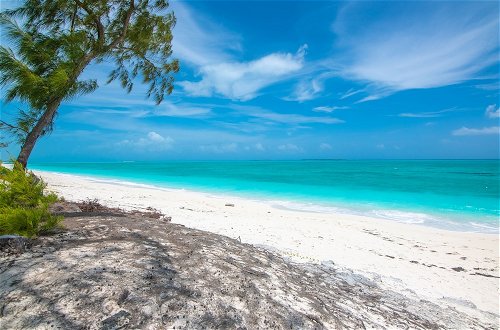 Photo 58 - Beachfront White Palm Villa - Tar Bay