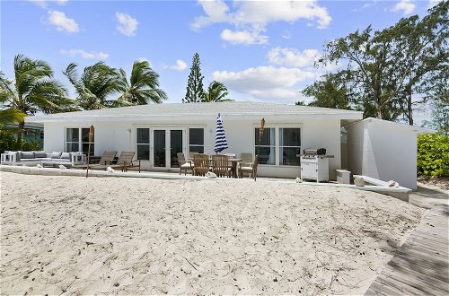 Photo 50 - Beachfront White Palm Villa - Tar Bay