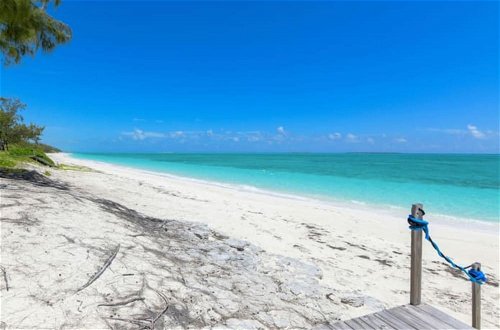 Foto 56 - Beachfront White Palm Villa - Tar Bay