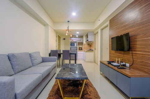 Foto 16 - Comfort and Strategic 3BR Meikarta Apartment