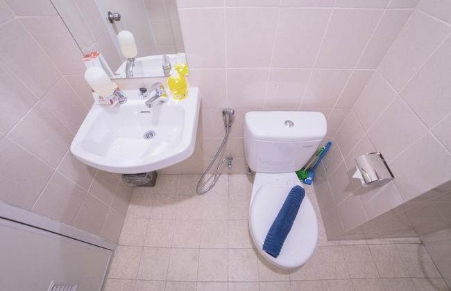 Cozy Apartment at Parahyangan Residence with Direct Access to Swimming Pool - Foto 25