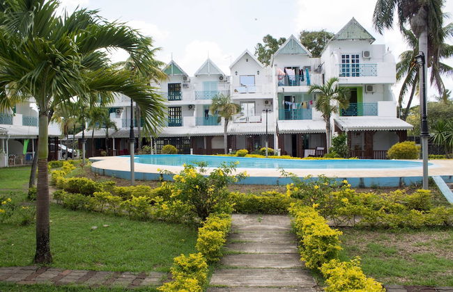 La Joliette Bungalow - Opposite Pereybere Beach - Photo 13