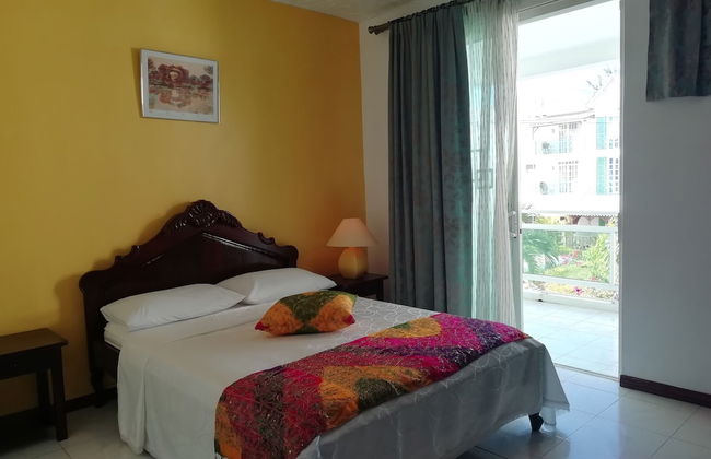 La Joliette Bungalow - Opposite Pereybere Beach - Photo 2