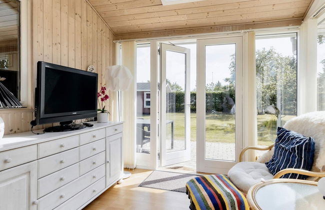 6 Person Holiday Home in Storvorde - Foto 9