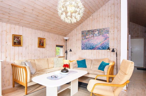 Photo 10 - 10 Person Holiday Home in Farvang