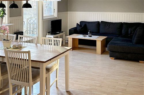 Foto 4 - 6 Person Holiday Home in Hacksvik