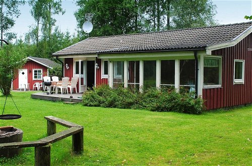Photo 9 - 6 Person Holiday Home in Hacksvik
