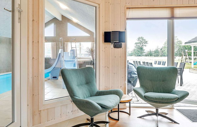 Spacious Holiday Home in Grenå near Sea - Foto 14