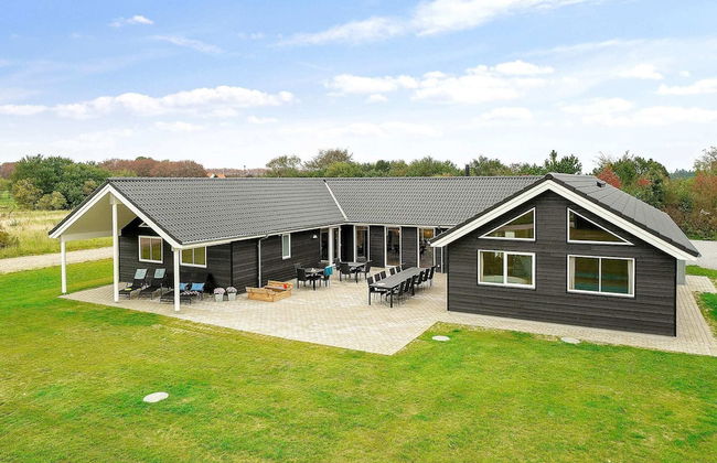 Spacious Holiday Home in Grenå near Sea - Foto 1
