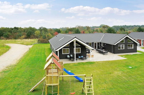 Photo 28 - Spacious Holiday Home in Grenå near Sea