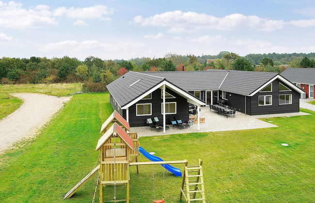 Spacious Holiday Home in Grenå near Sea - Foto 43