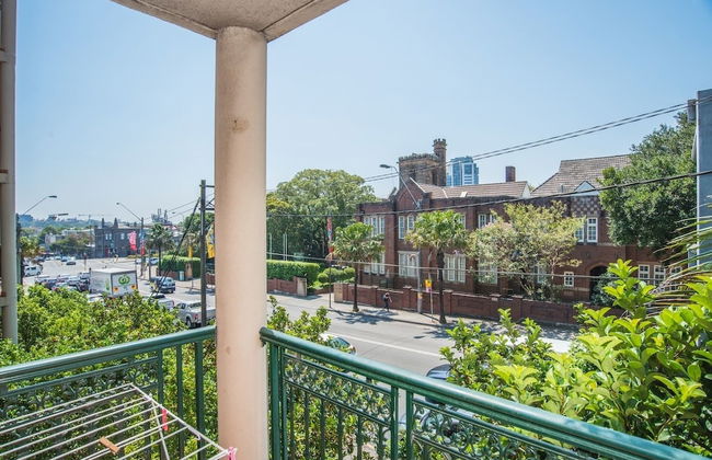 Spacious & Cozy Apartment In Heart Of Redfern - Photo 13