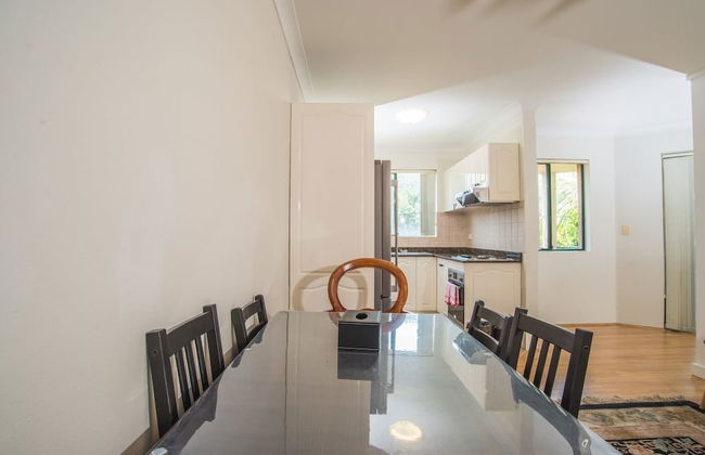 Spacious & Cozy Apartment In Heart Of Redfern - Photo 8