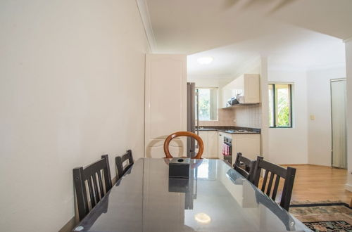 Photo 8 - Spacious & Cozy Apartment In Heart Of Redfern