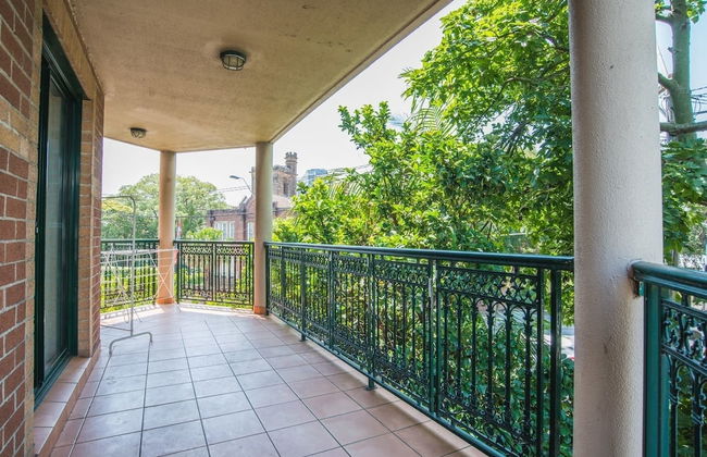 Spacious & Cozy Apartment In Heart Of Redfern - Photo 14