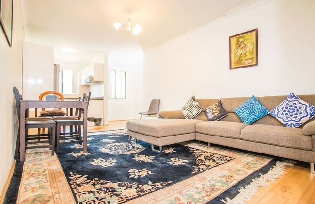 Spacious & Cozy Apartment In Heart Of Redfern - Photo 12