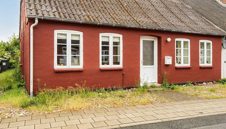 Photo 1 - 6 Person Holiday Home in Bredebro