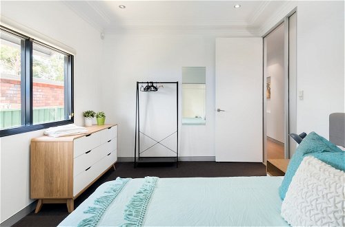 Photo 4 - Studio 64 Oyster Bay Modern 3 Bedroom