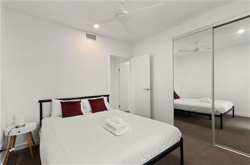 Foto 4 - South Brisbane 2 Bedrooms Apartment with Free Parking by KozyGuru