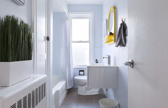 Bright Hideaway in Forest Hill with Parking - Foto 16