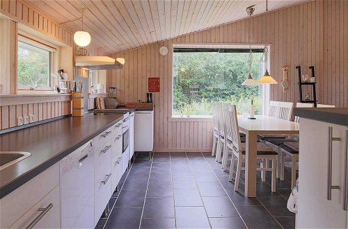 Photo 8 - 6 Person Holiday Home in Slagelse