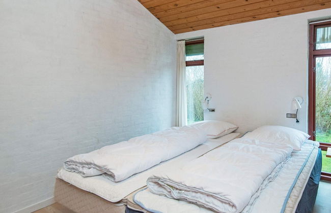 Peaceful Holiday Home in Børkop near Sea - Photo 13