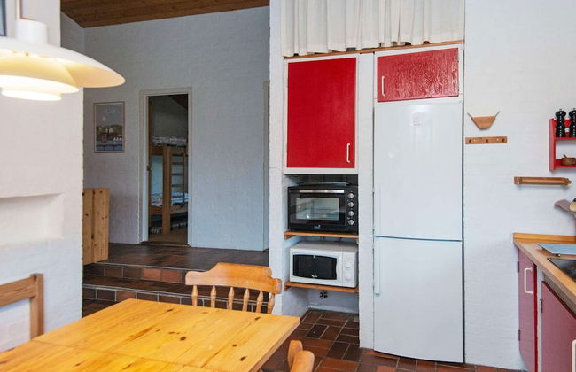 Peaceful Holiday Home in Børkop near Sea - Photo 3