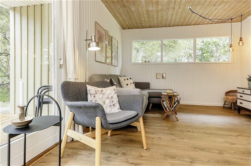 Foto 4 - Cozy Holiday Home in Brovst near Langdal Plantation