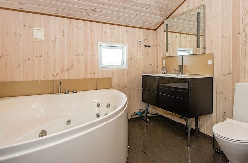 Photo 12 - 8 Person Holiday Home in Hejls