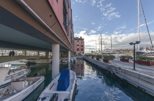 Photo 35 - Dock of the Bay Genova