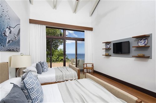 Foto 13 - Villa Belvedere Ocean Views up to 12 Guests