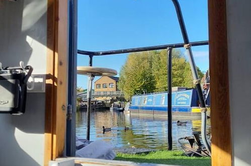 Foto 12 - Charming Baby Narrowboat Apsley Marina