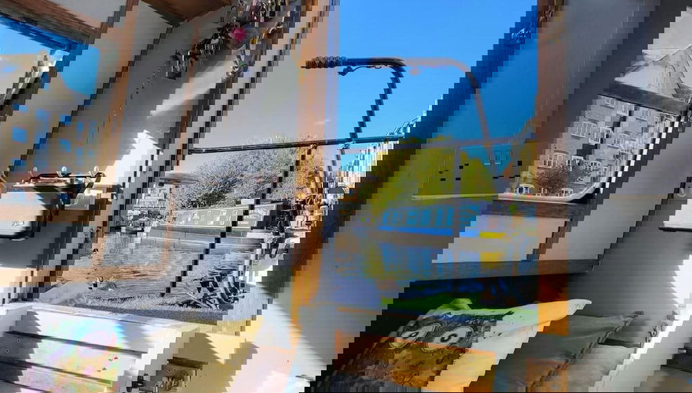Primary image