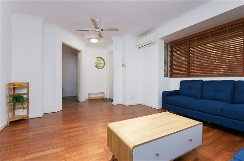 Photo 16 - Stunning 3 Bedroom House With Garden, Close to CBD