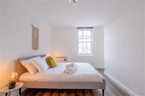 Foto 7 - Charming 2 Bedroom in Hackney