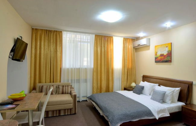 Golden Gate Inn - Photo 6