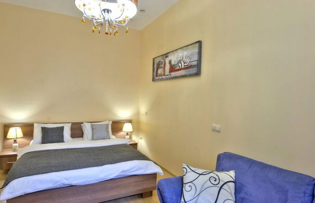 Golden Gate Inn - Photo 4