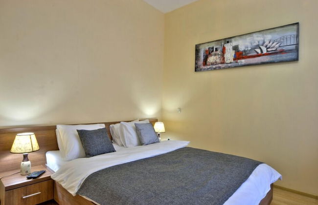 Golden Gate Inn - Photo 11