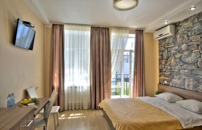 Golden Gate Inn - Photo 15