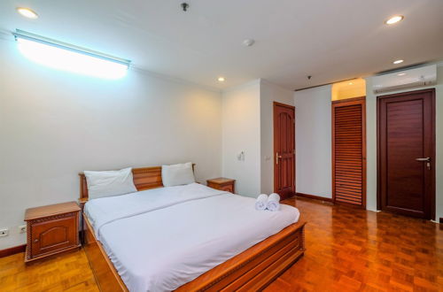 Photo 2 - Luxurious and Strategic 2BR at Kusuma Chandra Apartment