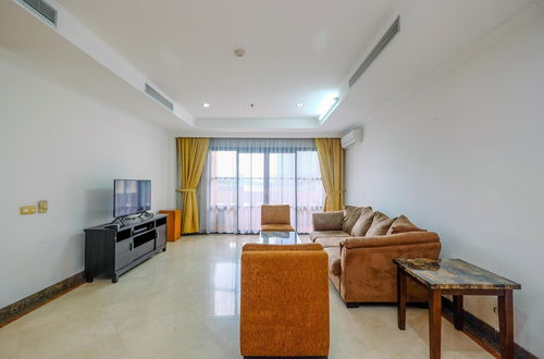 Photo 12 - Luxurious and Strategic 2BR at Kusuma Chandra Apartment